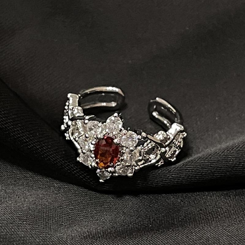 Vollständig Diamantbesetzter Roter Zirkon Serie Offener Ring Verstellbarer Ring Nischen-Design Premium Zeigefingerring