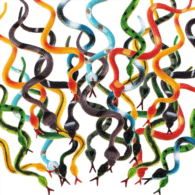 12Pcs Realistic Mini Snake Toys Gag Gifts Funny Scary Pranks Prop Halloween Decorations Rain Forest Party Favors Kids Teens