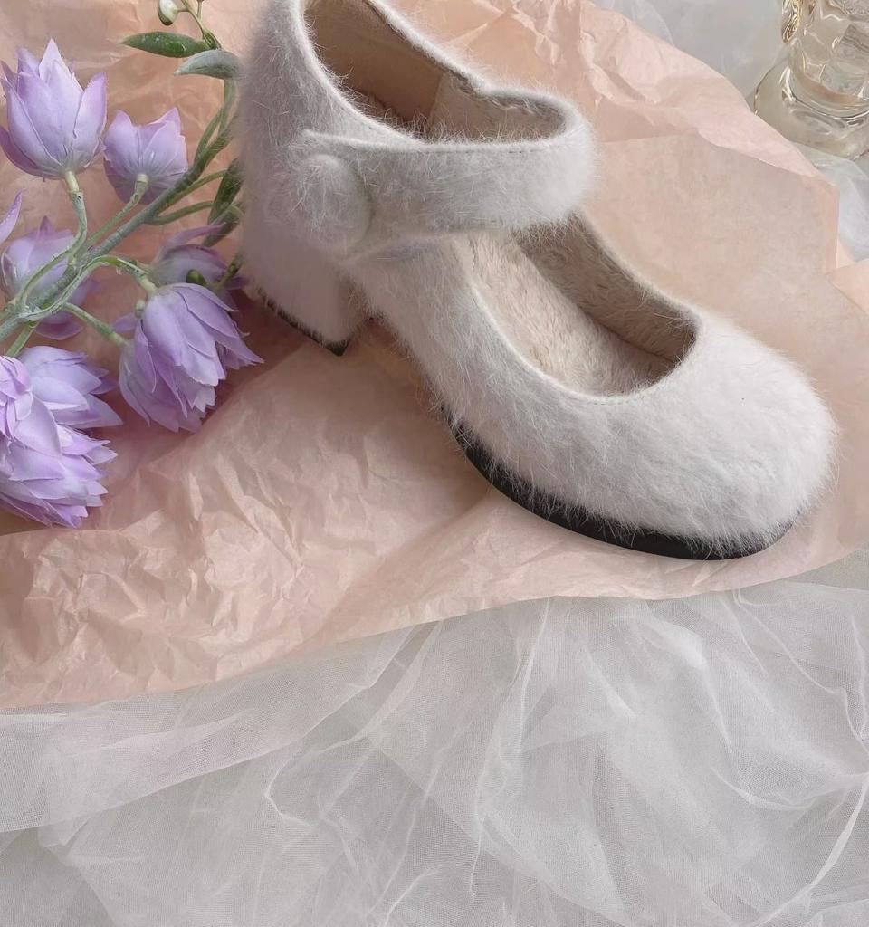 2025 New Thick Heel Fluffy Shoes Women Wear Versatile Fairy Style Mary Jane High Heels Winter Velvet Single Shoes