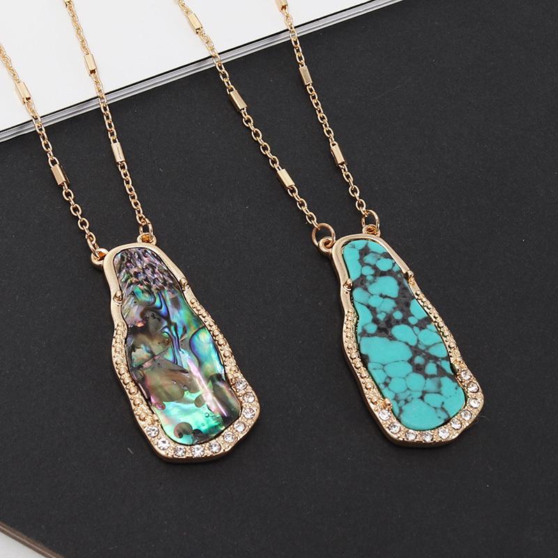 

Дизайн и разработка Украшения в этническом стиле Изысканное длинное колье, инкрустированное бирюзой и морским ушком