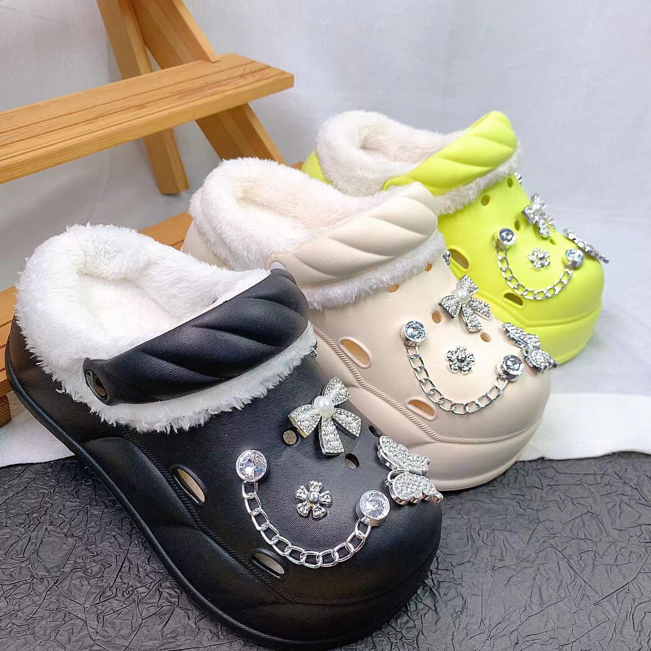 Новые хлопковые туфли с толстой подошвой и отверстиями женский серебристый бант костюм зимняя мода маффин удобные туфли с отверстиями 3637 3189₽