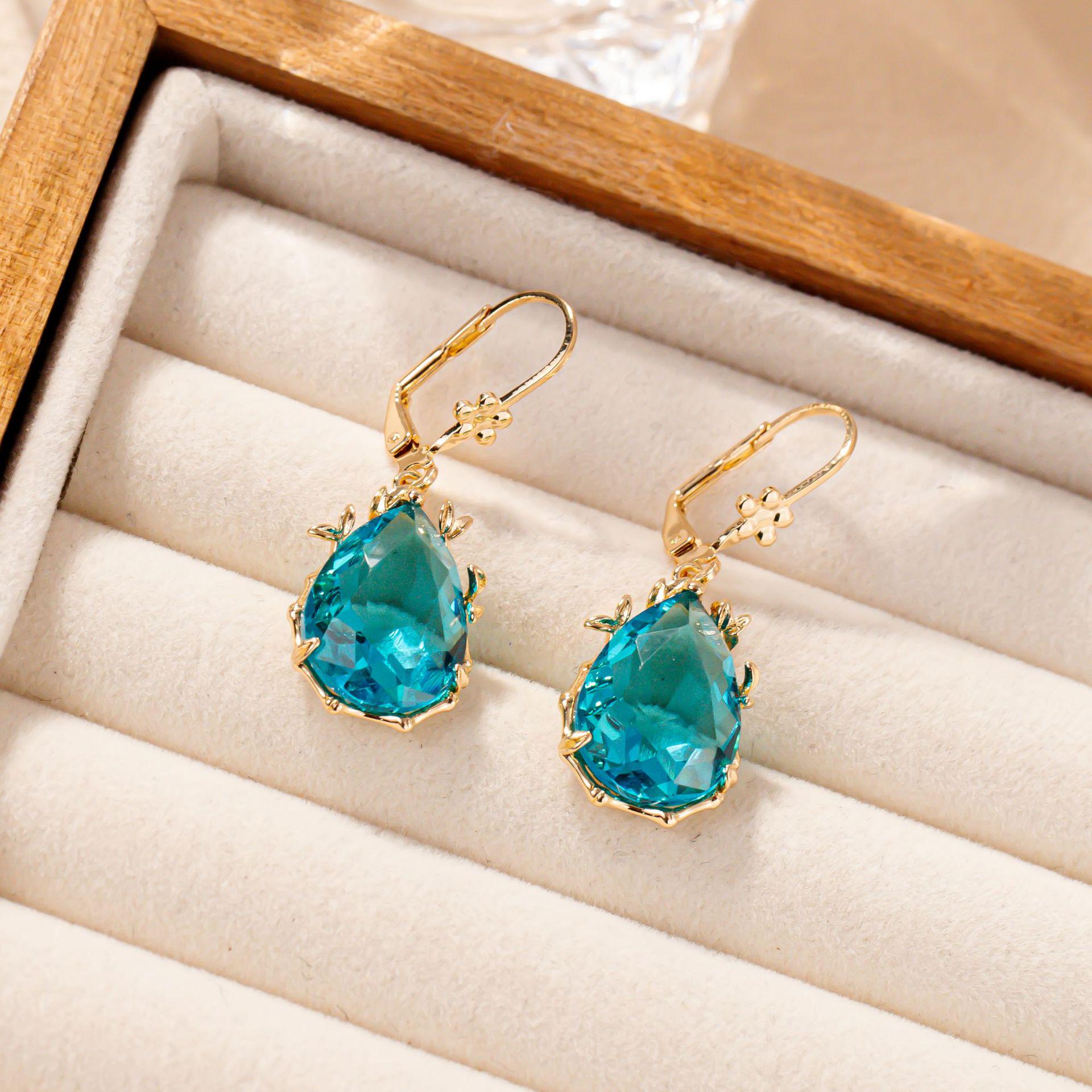 Elegant European-Style Women s Water Drop Zircon Earrings