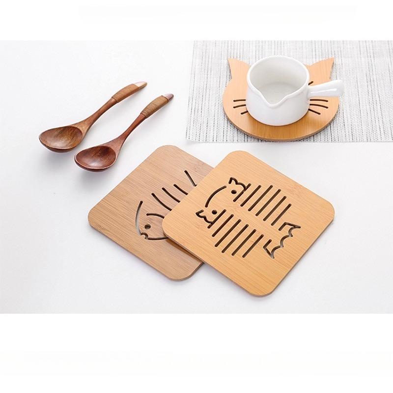 Household kitchen wooden insulation mat, square, cartoon, animal shaped dining table mat, thick, heat-resistant, hollow, non slip coaster