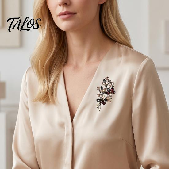 Women Brooch Pin Vintage Flower Pin, Floral Wreath Lapel with Colorful Rhinestones, Jewelry Accessory for Clothing Dress Coat Bags Scarves