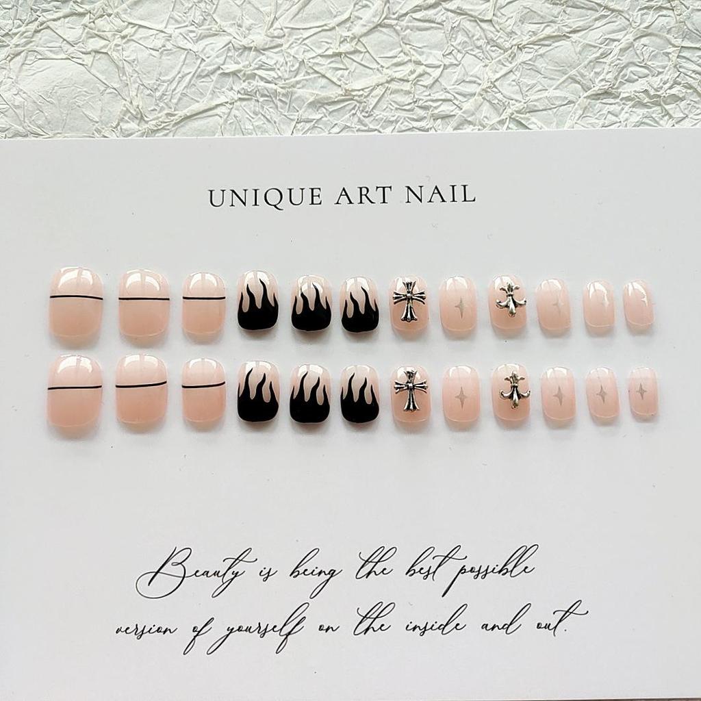 Dark Flame Chrome Cross Nail Art - Short Starburst Fake Nails