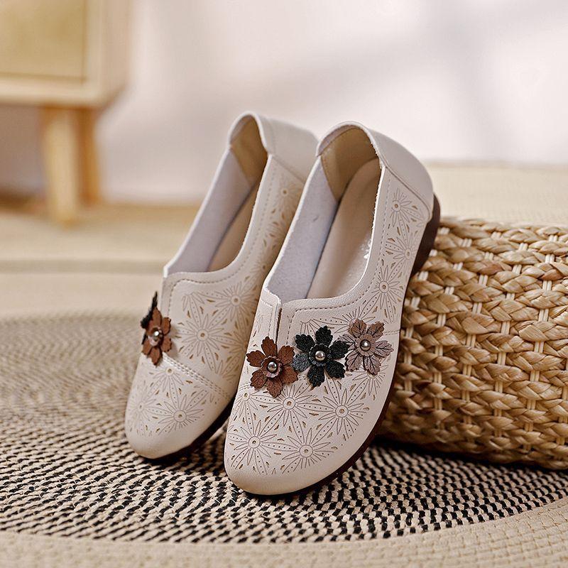 

2024 осень новые дышащие полые туфли для мам с мягкой подошвой удобные повседневные сандалии с плоским дном и мелким отверстием для рта подошва из говяжьего сухожилия 35