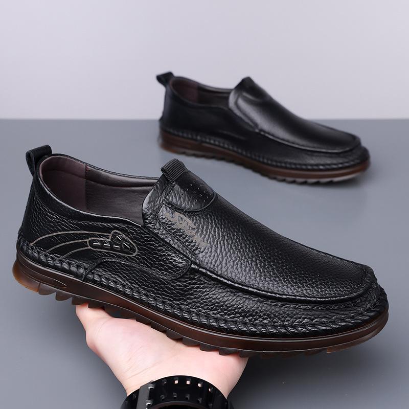 Men's first-layer cowhide driving shoes soft leather Doudou shoes men's casual shoes large size men's shoes soft sole non-slip