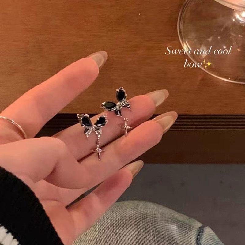 Exquisite Cubic Zirconia Butterfly Starburst Stud Earrings: Trendy, Versatile, High-End Fashion for Women