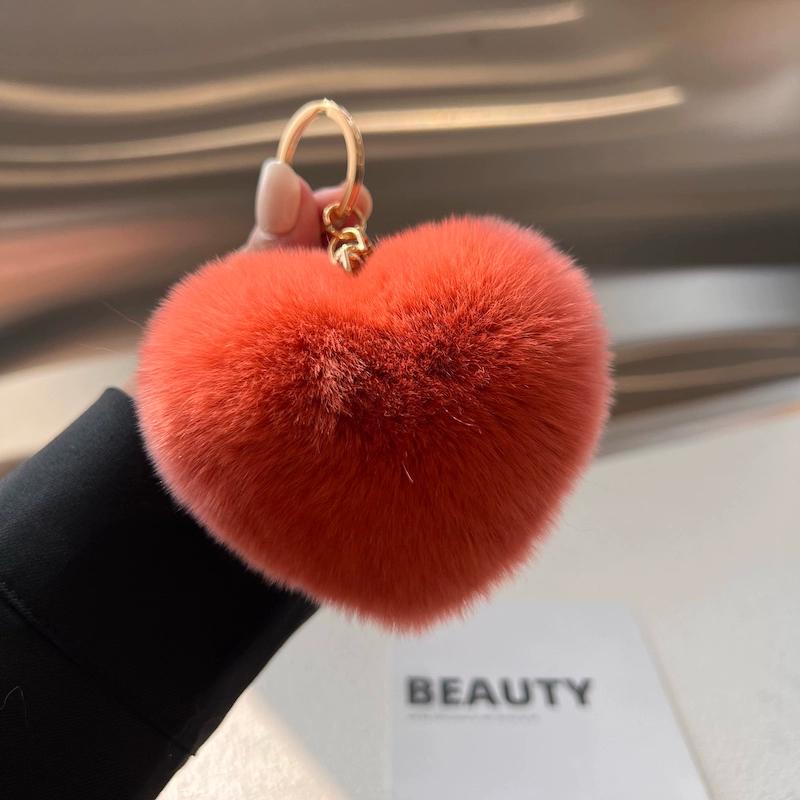 [Cute little love] Real Rex rabbit hair heart-shaped car keychain pendant ins hair pom-pom book bag pendant