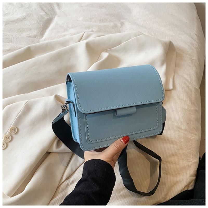 Small Bag Women's Spring New Trendy Versatile Wide Shoulder Strap Small Square Bag Retro Single Shoulder Crossbody