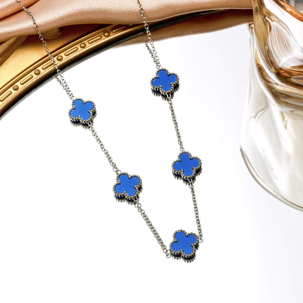 Four leaf clover necklace, high-end double-sided titanium steel that does not fade, ladies' lucky grass headwear accessory