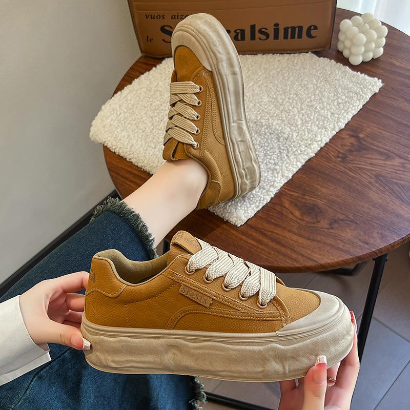 Popular Internet Celebrity Fashion Flat White Shoes Women's 2025 Autumn New Korean Version Thin Round Head Comfortable Soft Baseplate Shoes