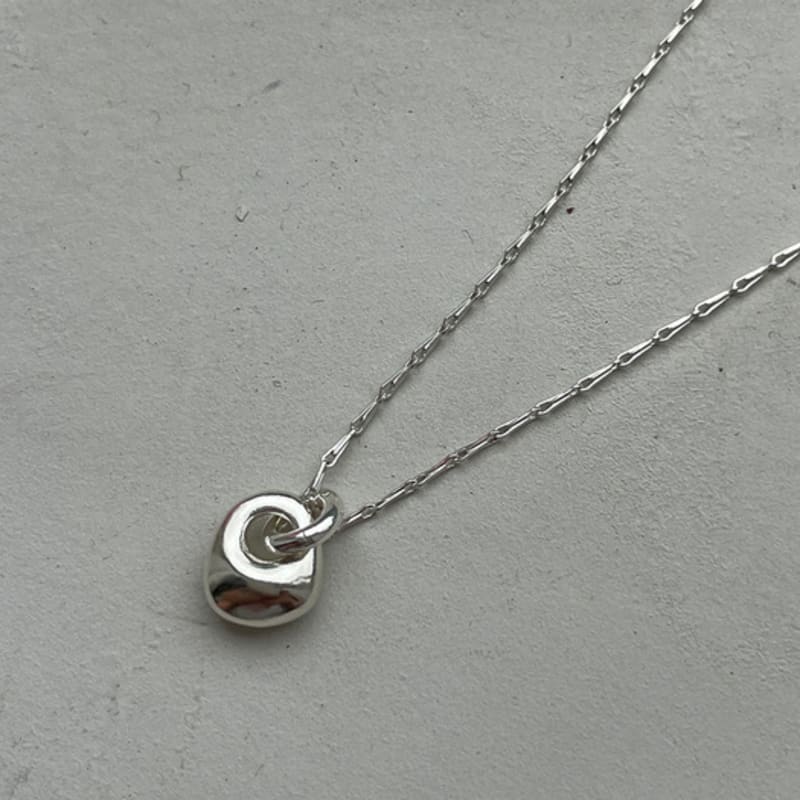 Melliv Pebble Drop Necklace_mvn49