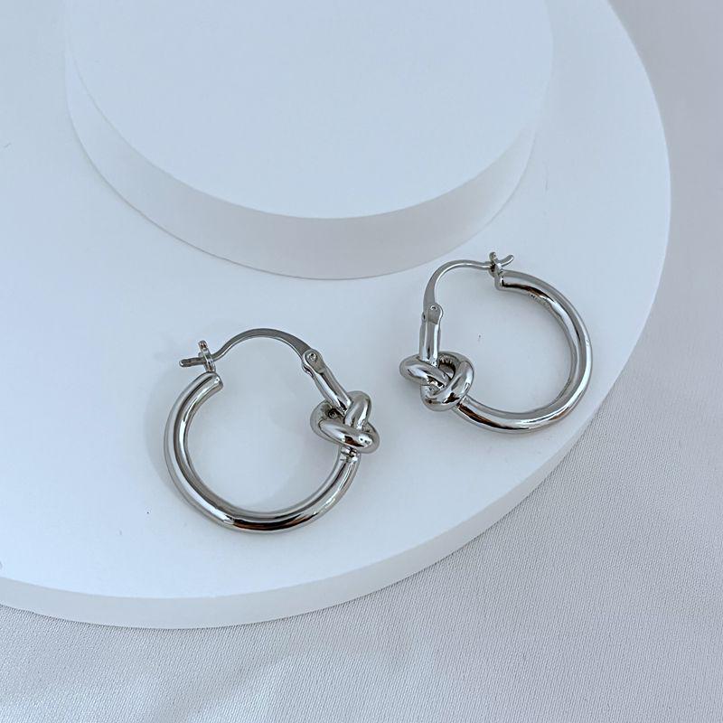 

Chic Minimalist Heart Knot Metal Earrings платиновый