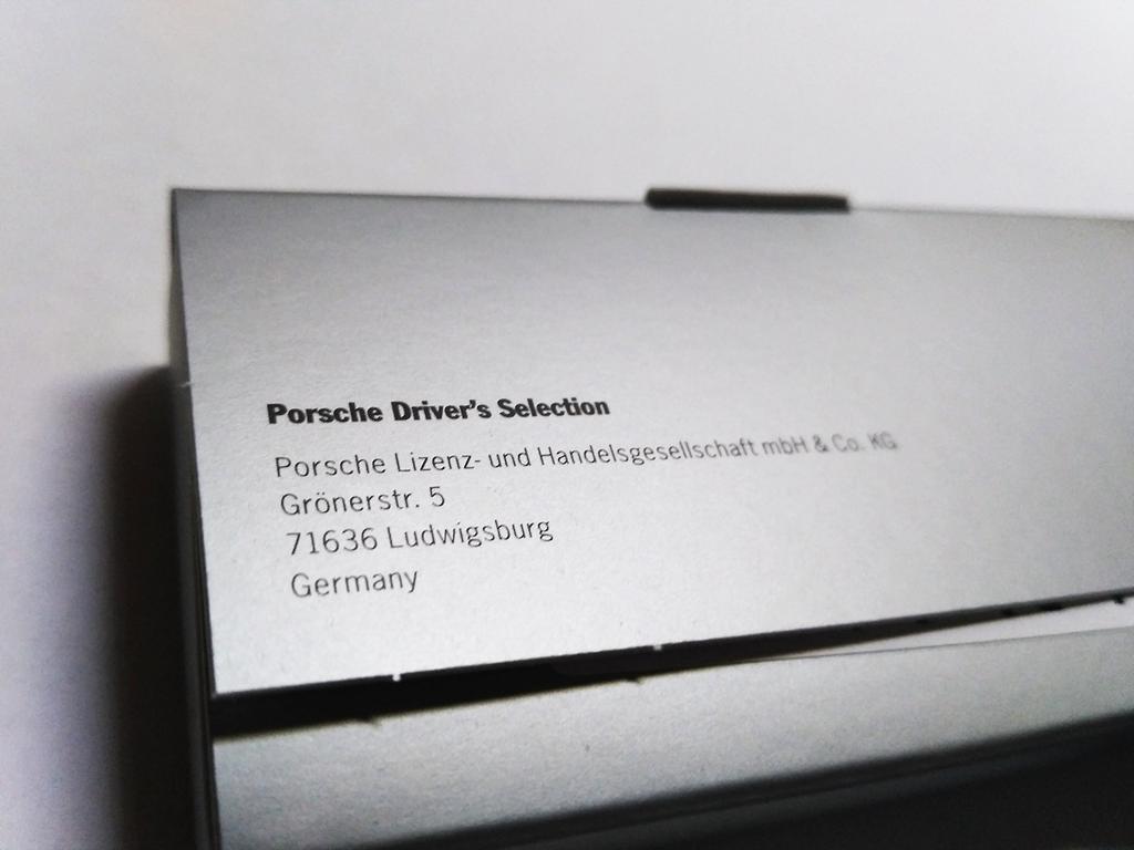 Klíčenka s erbem Porsche Červená PORSCHE Porsche Design [Originální Porsche]