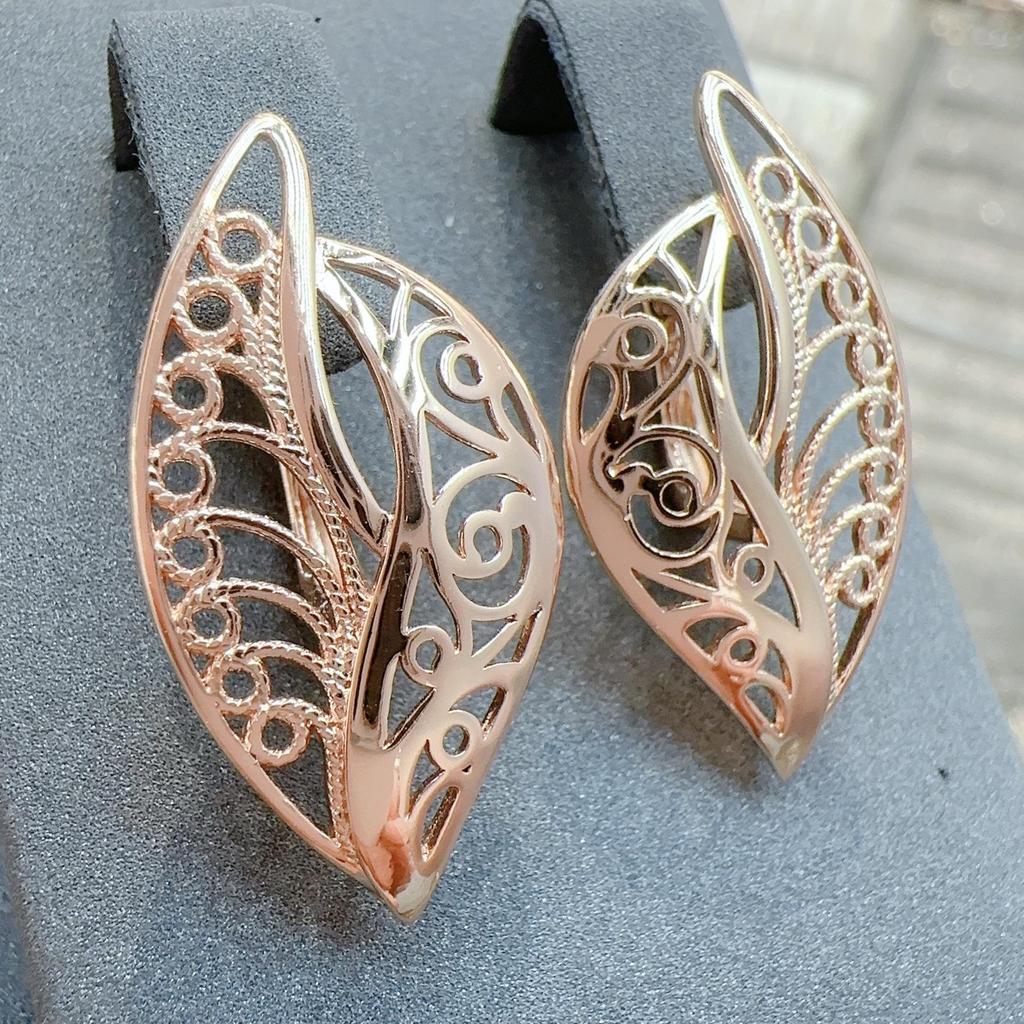 European & American 585 Rose Gold Carved Leaf Earrings - Cold Style, Simple Hollow Design for Ladies
