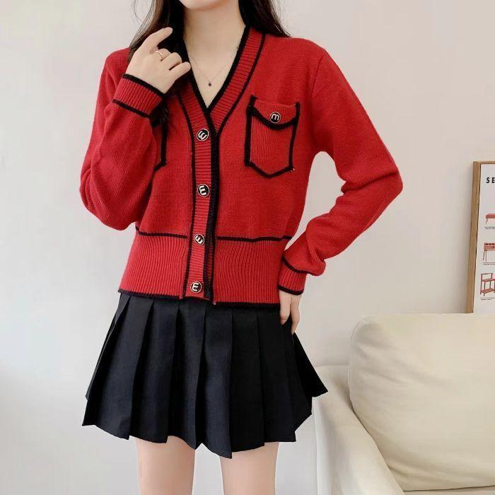 Women Autumn and Winter Korean Contrasting Striped Knitted Cardigan Women's Winter Single -row Metal Buckle Pocket Sweater Cardigans