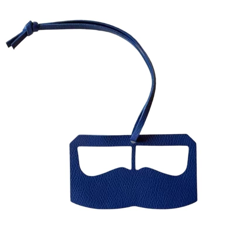 

Multipurpose Geometric Keychain Accessory for Bag and Apparel Decoration синий