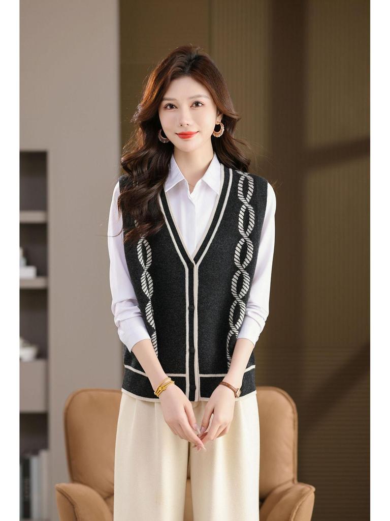 Autumn Women's Wool Cardigan: Loose, Fashionable, Versatile, Sleeveless Sweater