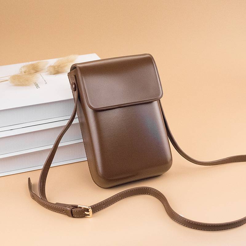 2025 Klappen-Umhängetasche Damen Mini PU Leder Schultergeldbörsen und Handtaschen für Mädchen Damen Handy Einfache Solide Design Tasche