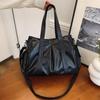2025 Women's Retro Large Tote: Versatile Shoulder/Crossbody Bag for Casual Commute.
