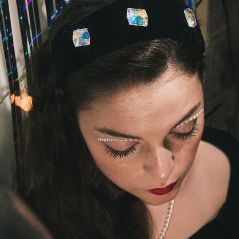 

БЛЕСТЯЩИЙ ОБОДОК Laura Free