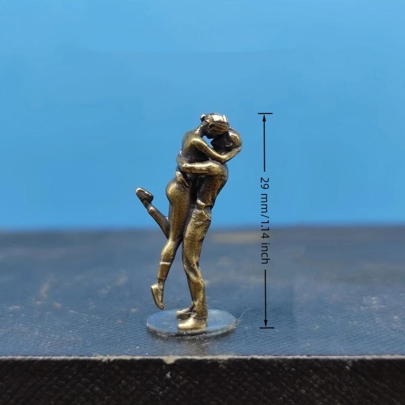 Brass Couple Figurine - Miniature Embracing Kissing Lovers Statue, Diorama Scenery Sand Table Decor Collectible Ornament