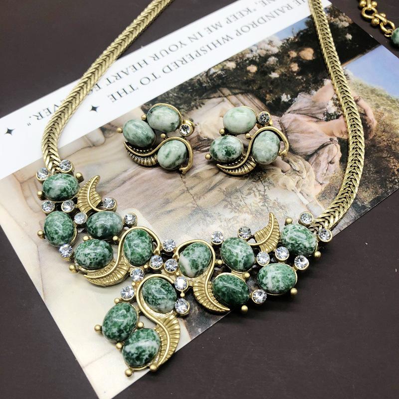 Vintage Design Copper Chain Made Old Gold Qinghai Green Turquoise Lapis Lazuli Necklace Stud Earrings Set Elegant Versatile Jewelry