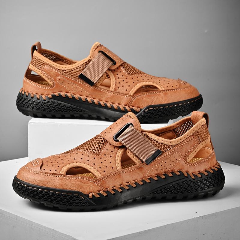 Fashion All-match Casual Footwear Man Classic Sneaker Hollow Out Walking Men Shoes Non-slip Soft Cool Loafers Lighted Breathable Sandals