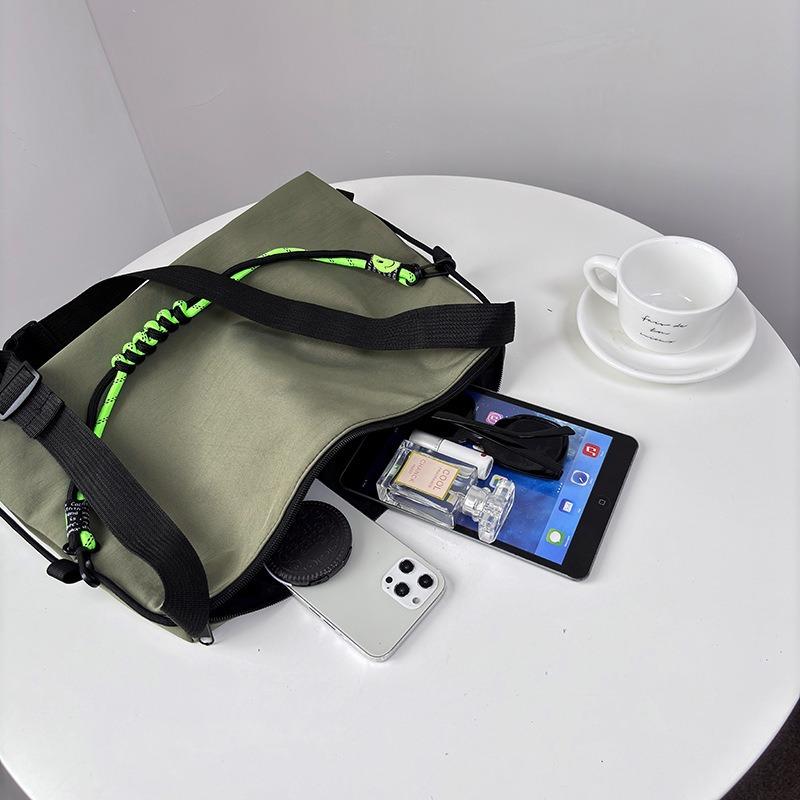 Simple shoulder bag New versatile nylon bag Summer large-capacity leisure commuter tote bag Women's bag