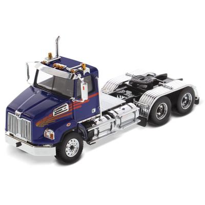 DIECAST MASTERS Western Star 4700 SB Tandem-LKW-Traktor, metallisch blaues Fahrerhaus
