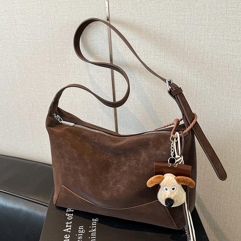 Retro bag women's large-capacity new autumn shoulder messenger bag casual work commuter dumpling bag