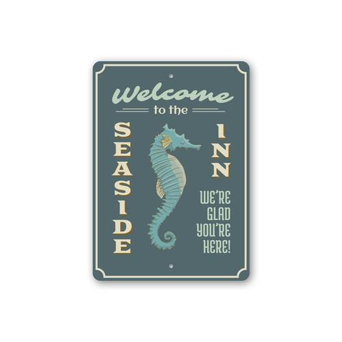 

Добро пожаловать в The Seaside Inn Знак Морской Конёк Любитель Моря Пляжный Дом Металлическая Вывеска aluminum 20x30cm
