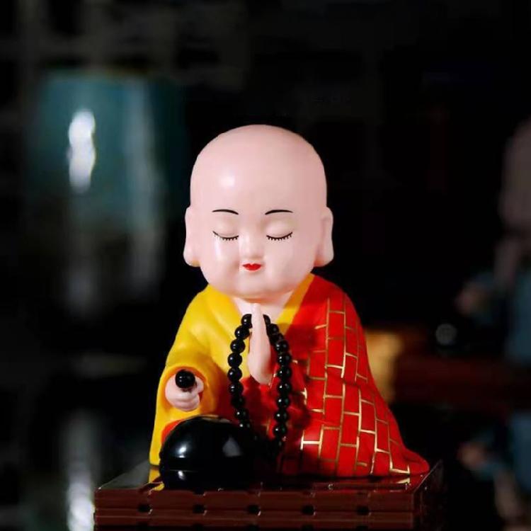 Solar Buddhist Monk Dashboard Ornament ABS Crafted Car Accessory Dashboard Ornament for Home Wealth Health