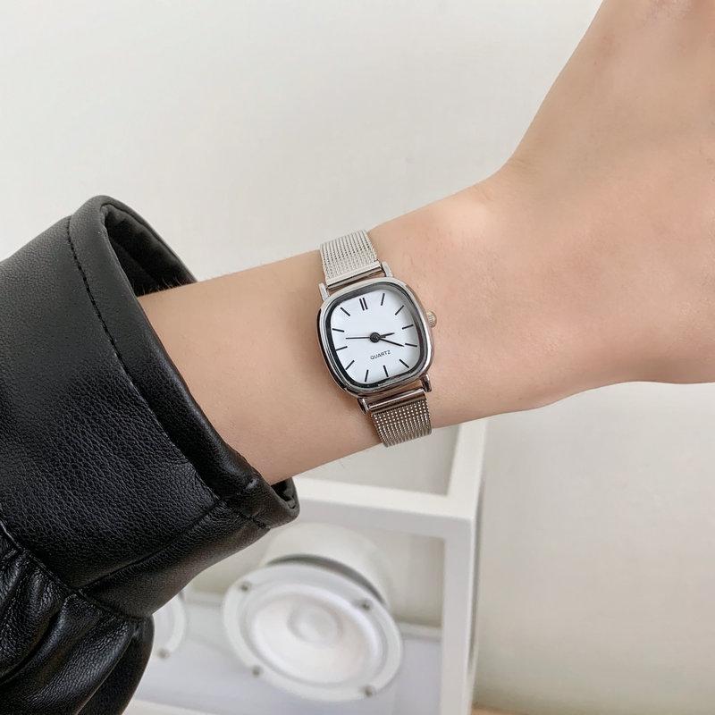 Watch Female Student Retro Square Small Simple Fashion Style College Niche Quartz Watch