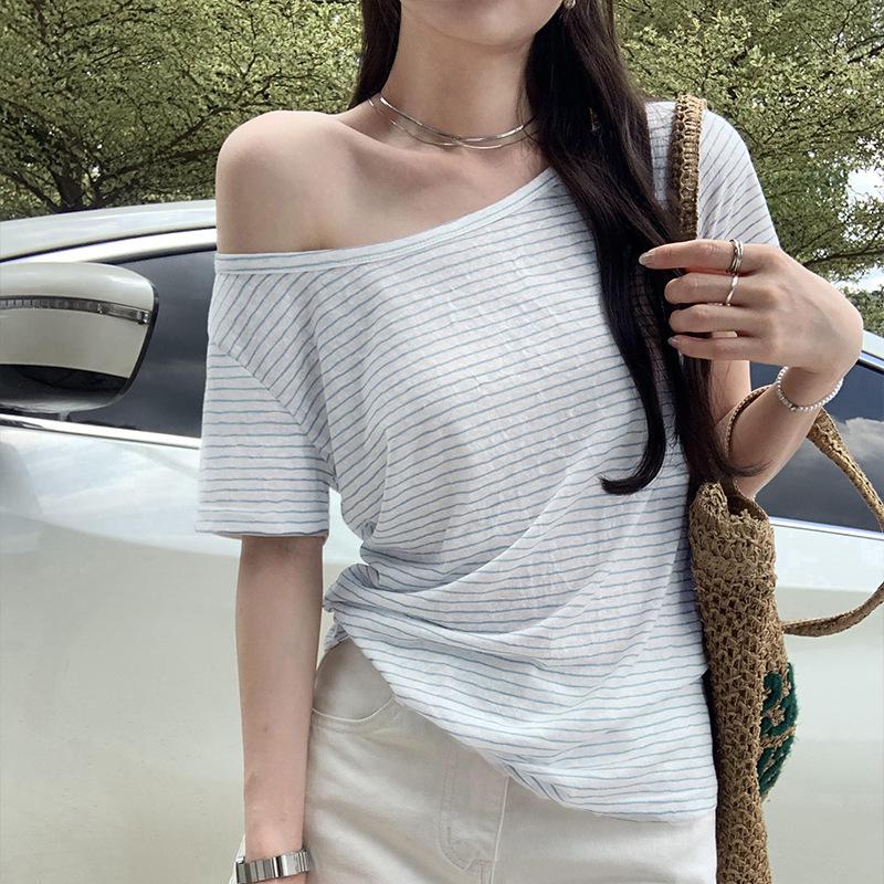 

Southeast Asia Striped Big Collar Slimming T-shirt for Women M