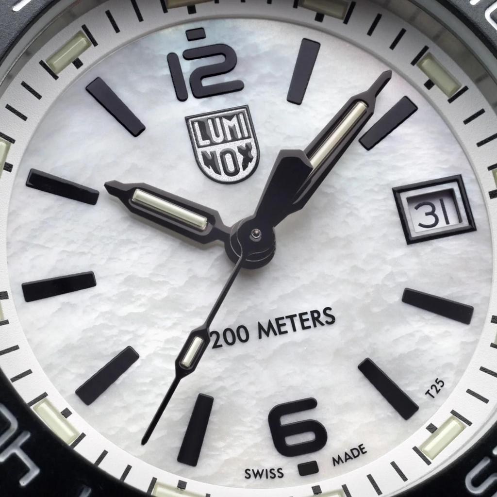 Luminox Pacific Diver Ripple Quartz 39mm Bílý gumový řemínek XS.3128M.SET