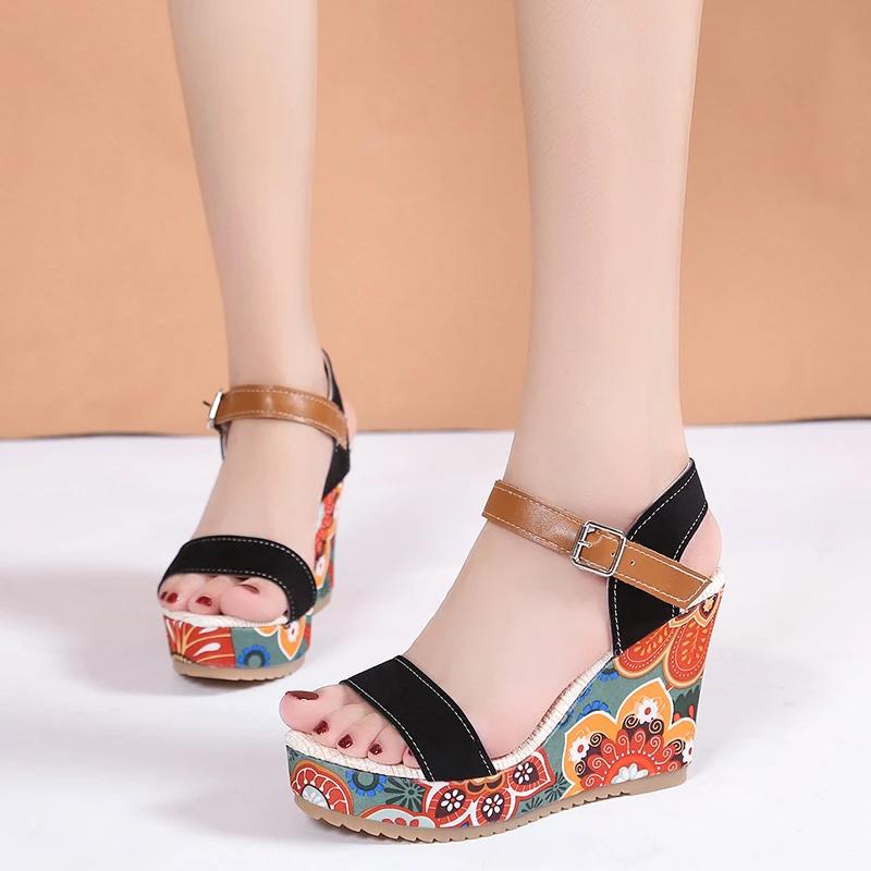 Women's open-toed sandals, high heels and platform casual wedges, vintage ethnic style printed shoes, new for summer