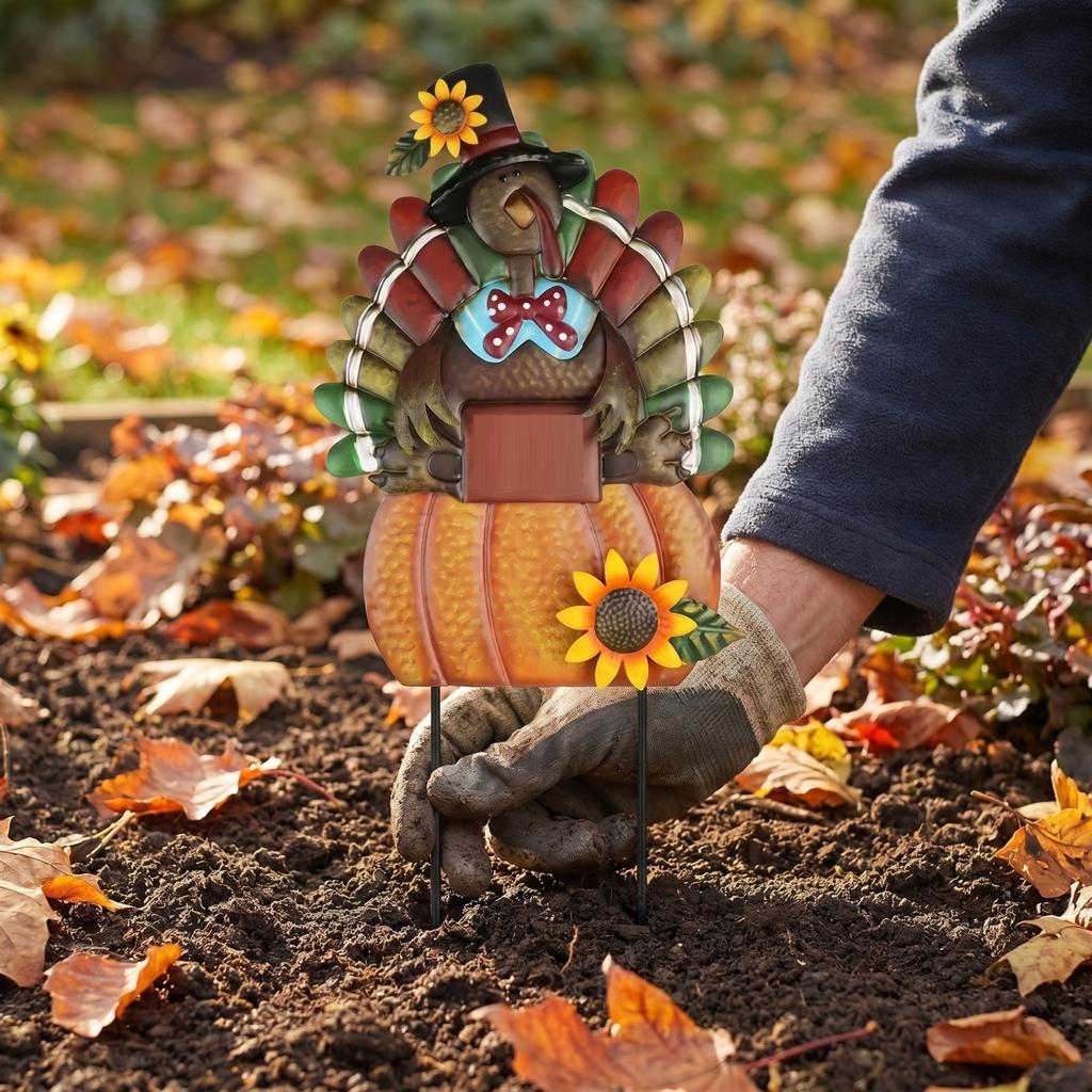 Outdoor Garden Metal Yard Stake Turkey and Pumpkin Harvest Decoration Lawn Ornament for Fall Seasonal Display