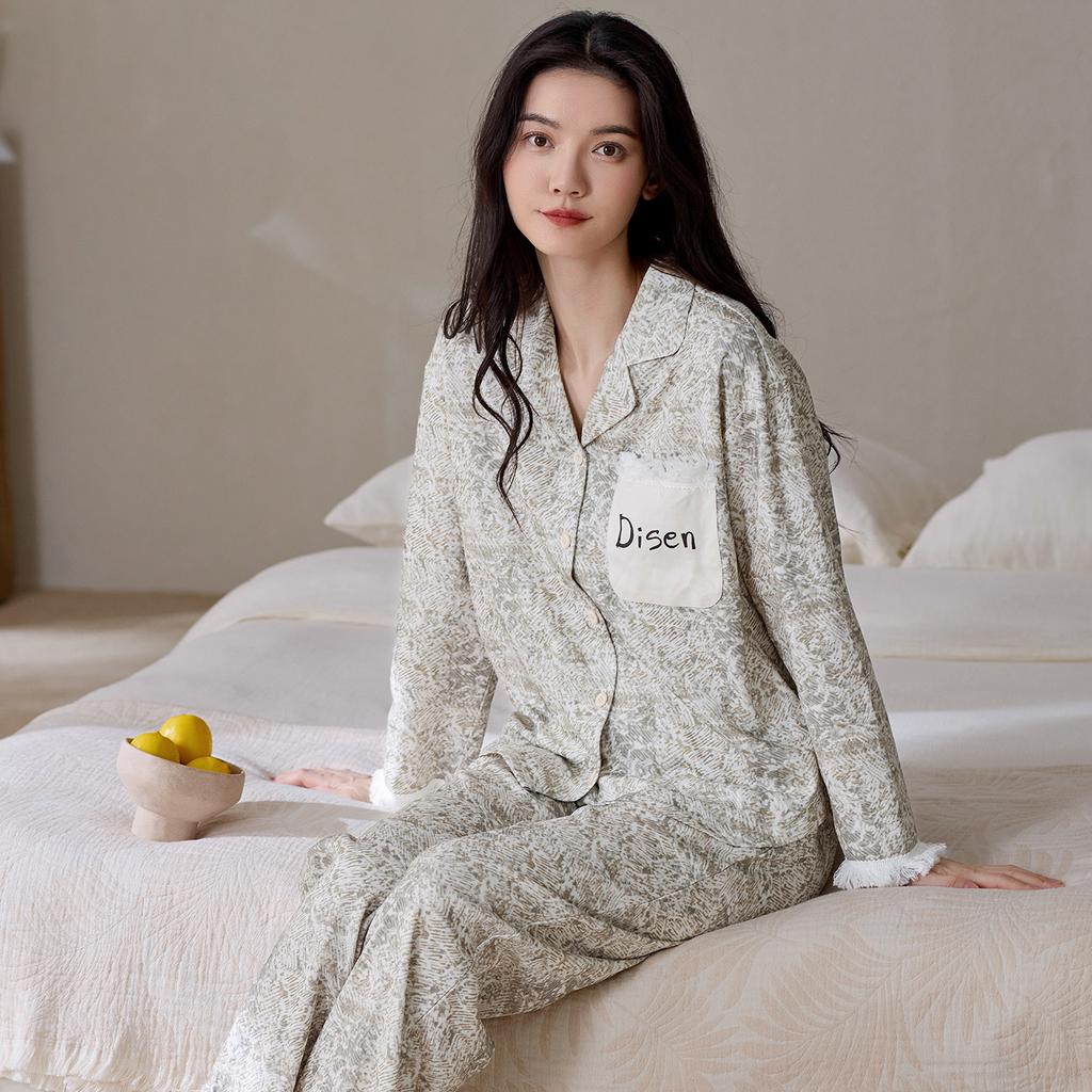 1011 great-looking pajamas women's spring and autumn cotton long-sleeved pullover V-neck cotton autumn and winter loungewear set