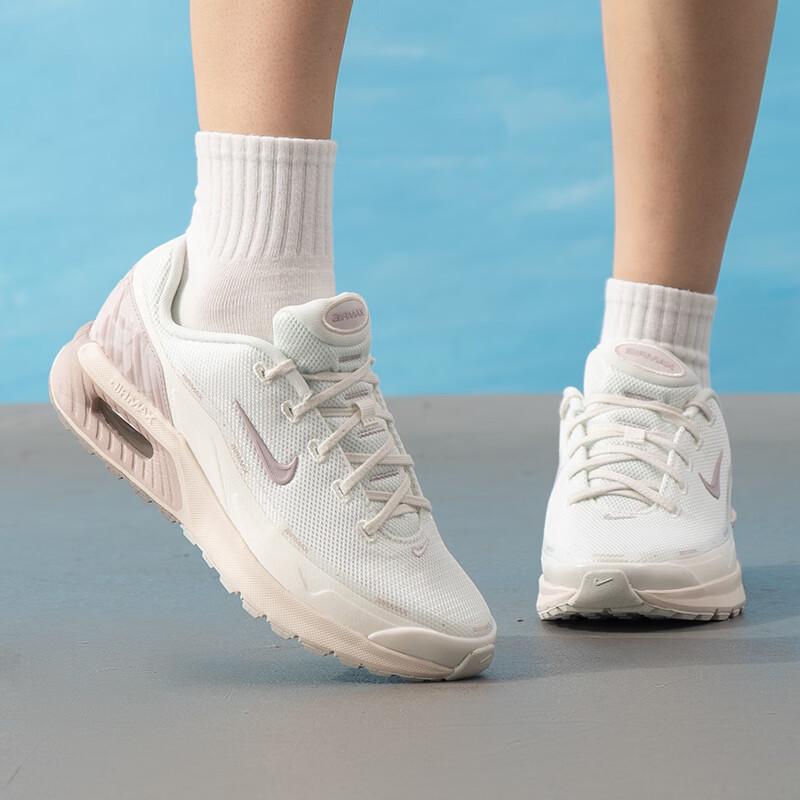 Nike IH4017-100 Women s Lifestyle Casual Shoes EU 38.5