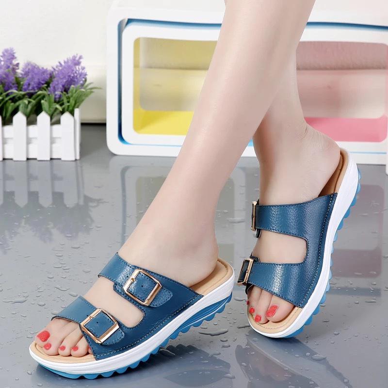 New Summer Casual Outdoor Slippers Flat-soled Women's Beach Shoes Genuine Leather Sandals Women's Large-size Sandals