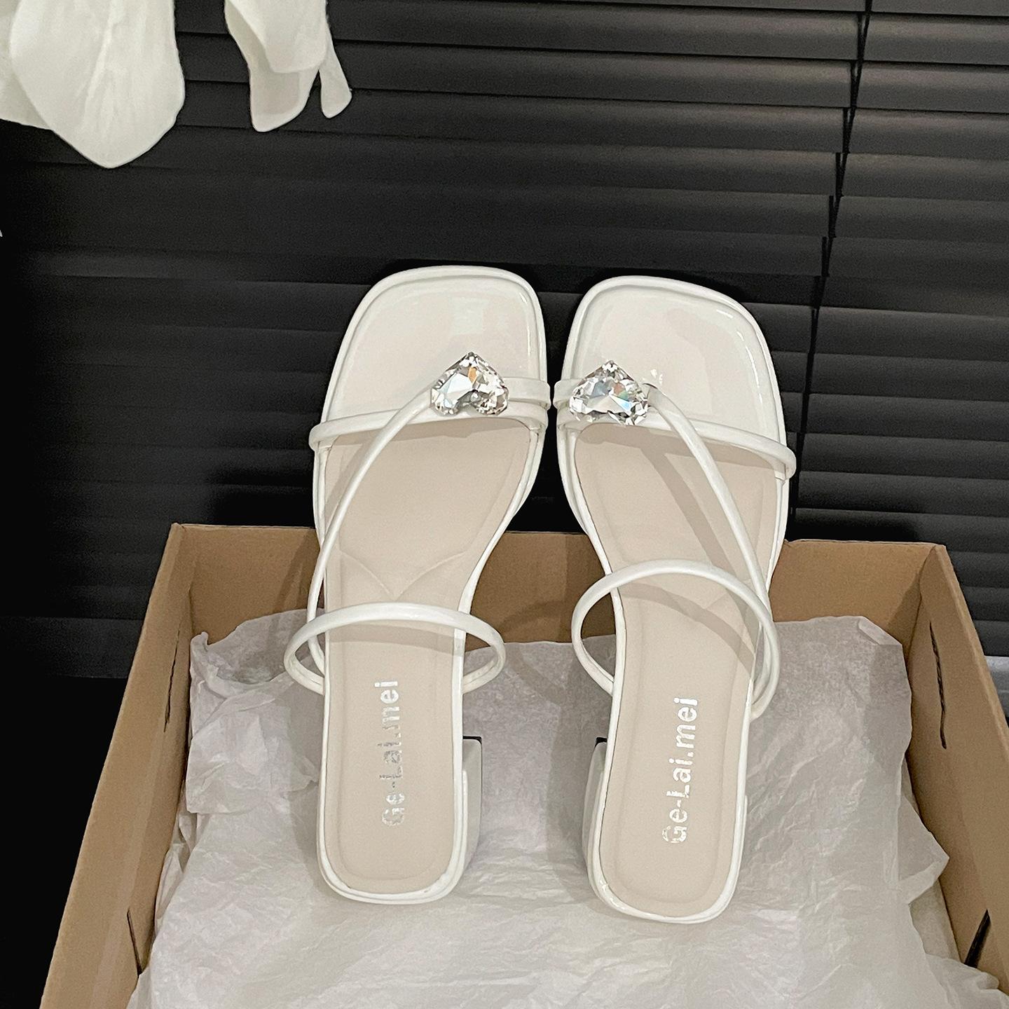 Fashion temperament silver high-end thick high-heeled flip-flops women s summer outer wear heightening square head cool slippers 35
