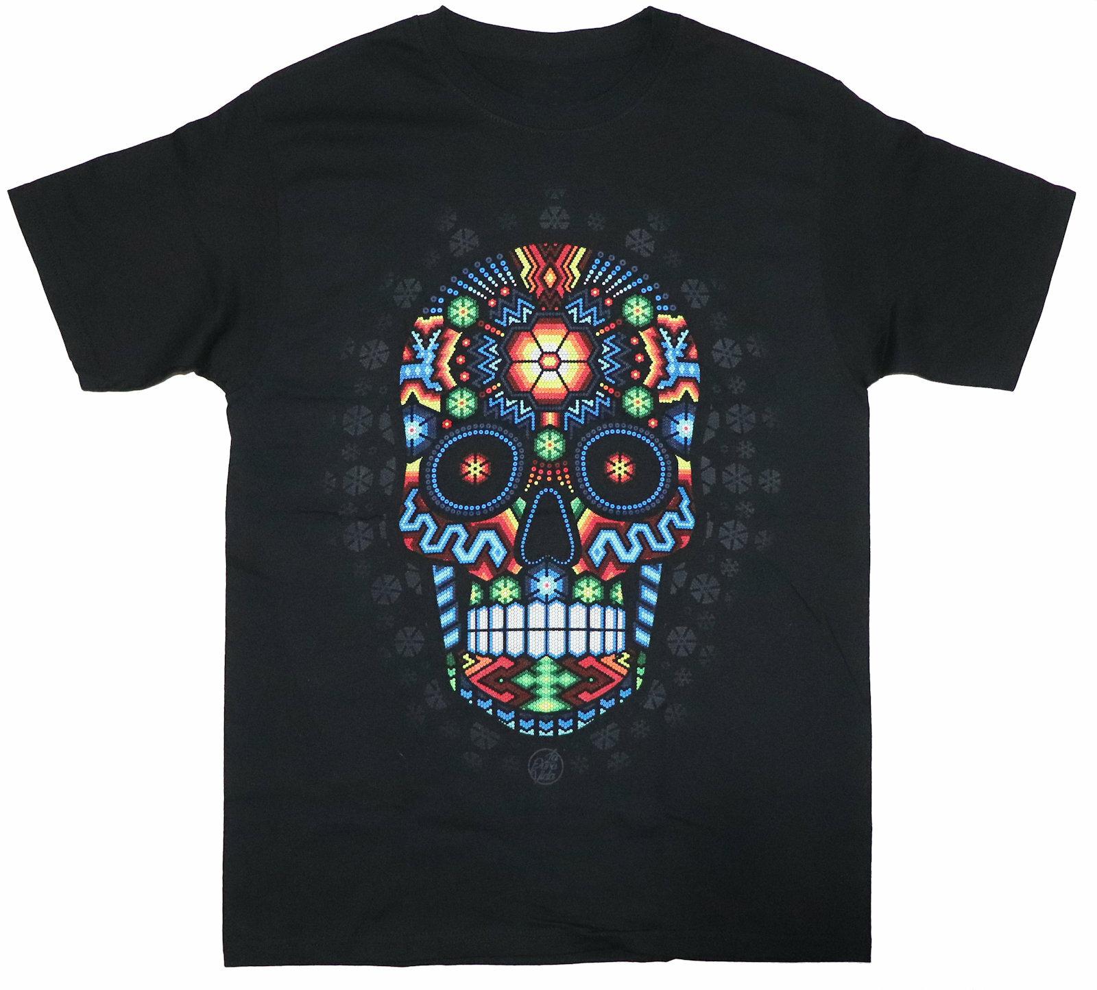 Men s Sugar Skulls and Roses Tshirt Day of Dead Halloween Shirt S разноцветный