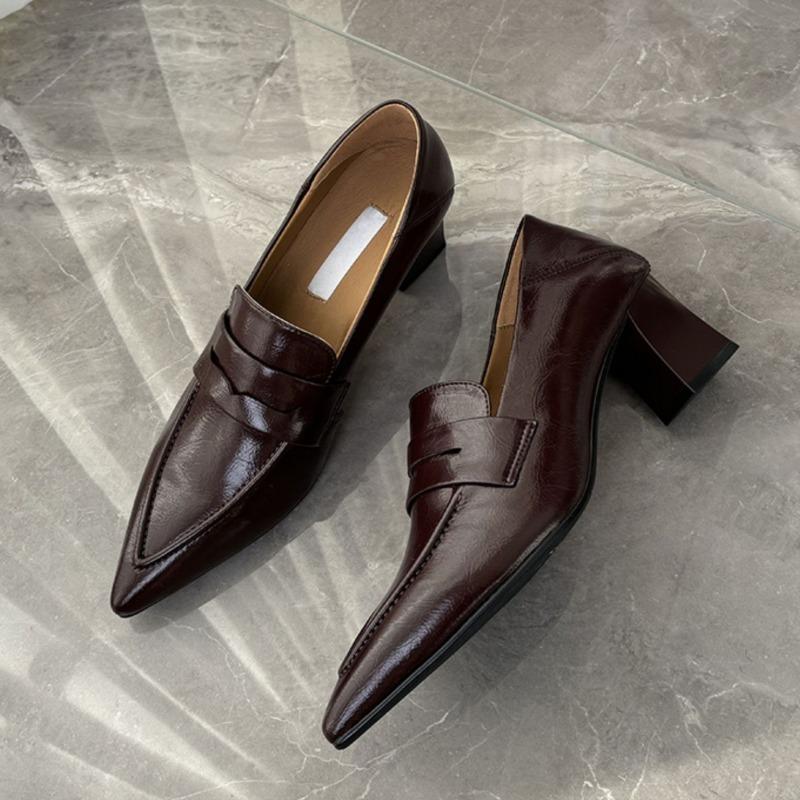Women Leather Shoes 2026 Spring British Retro Square Heel Pointed Toe French Dress Shoes Elegant High Quality High Heels Loafers