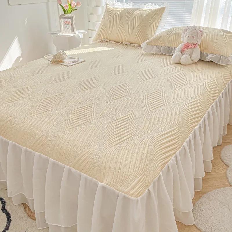 Summer Ice Silk Bed Skirt Cooling Mat Foldable Machine Washable Soft Latex Mattress Cover for Home Use