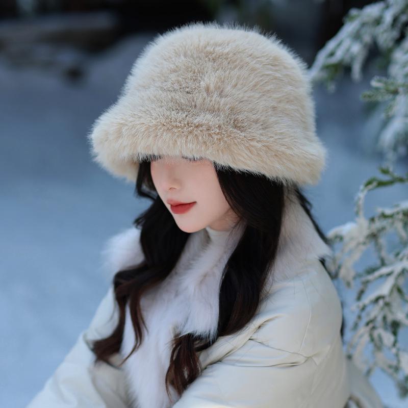 

2024 Женская зимняя теплая модная шапка-рыболов - искусственный мех, имитация норки, универсальный стиль, маленькая монгольская шапка One size бежевый