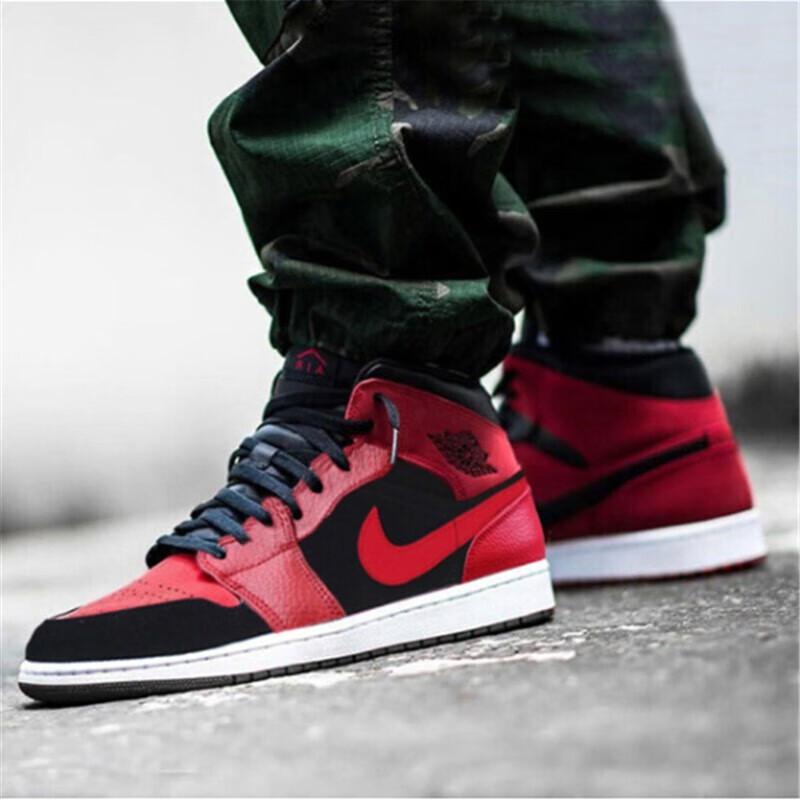 Jordan 1 Mid Reverse Bred GS 554725-054