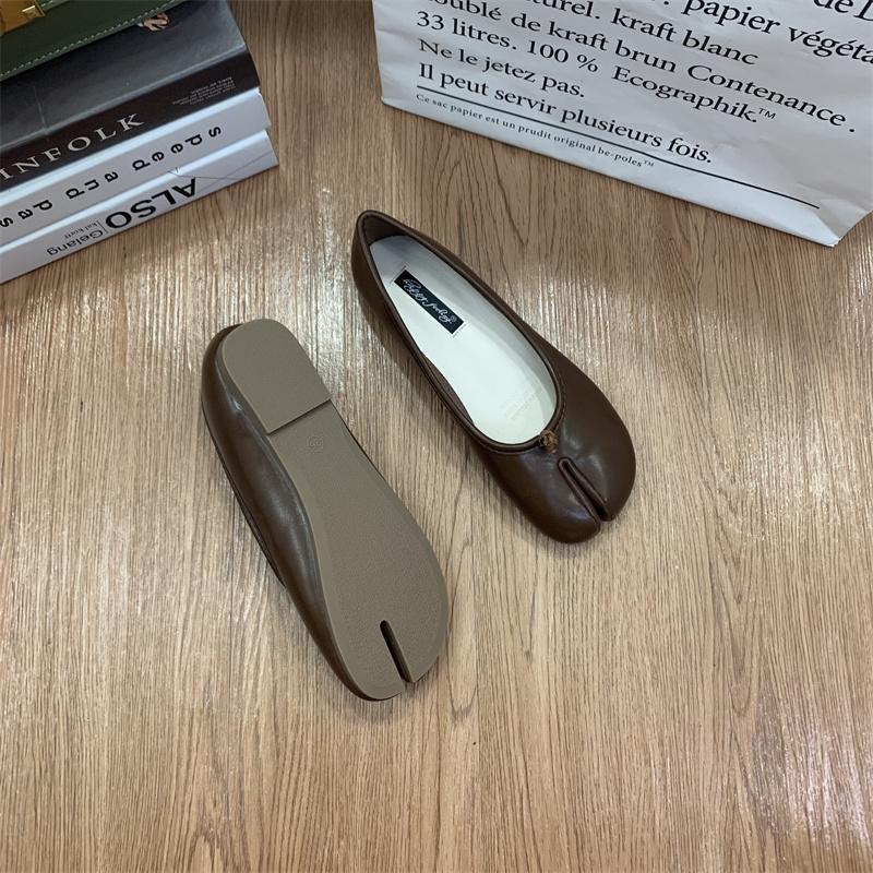 Fashion Bailamos Women Flats Tabi Ninja Shoes Woman Microfiber Leather Comfy Flats Split Toe Slippers Soft Bottom Loafers Solid Brief La