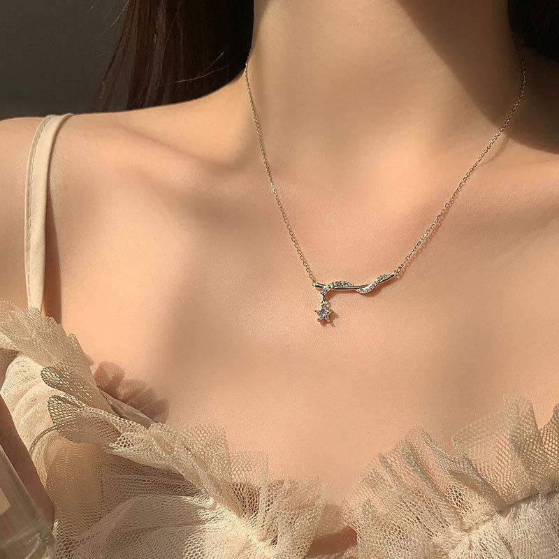 Wrapped Star Necklace Five-pointed Star Pendant Clavicle Chain Fairy Sweet Necklace Women's New Style